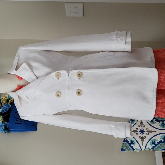 Banana Republic Jackets & Blazers - Banana Republic Large Petite Poplin White Lined Spring Button Coat
